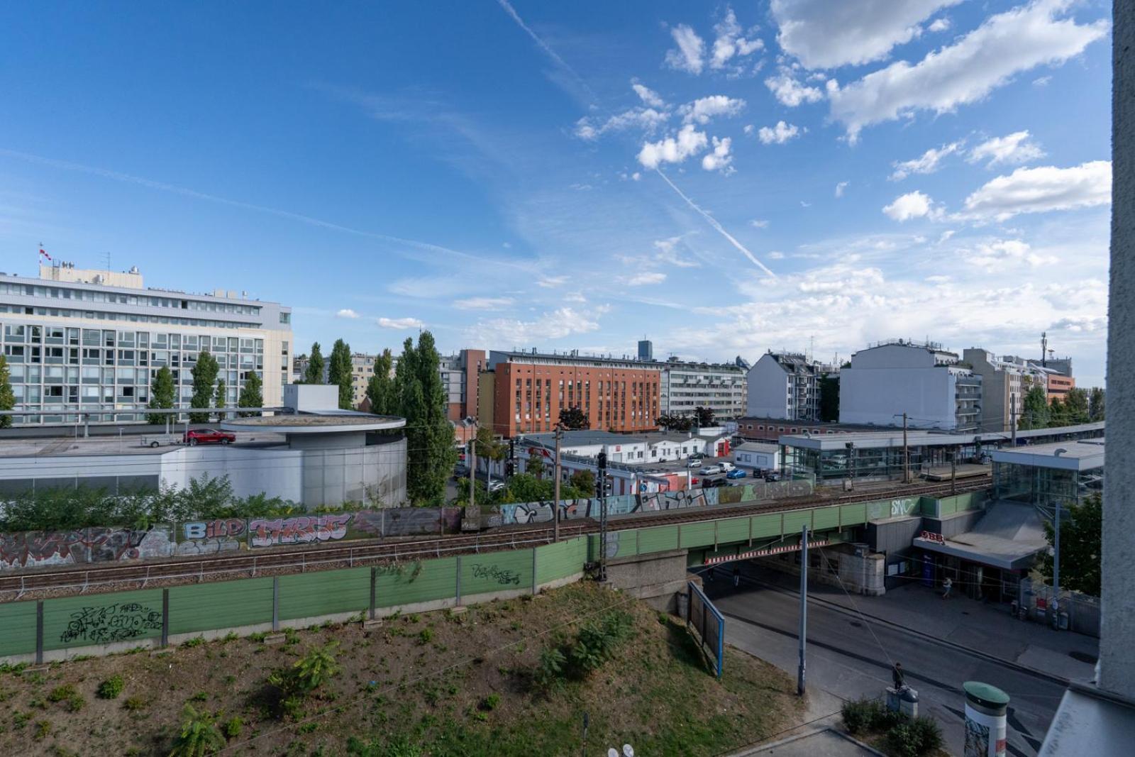 Two Bedrooms - 85 Squaremeters - 4 Min To U6 Dresdner Str Viena Exterior foto