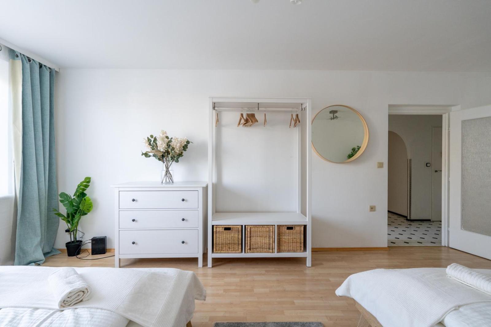 Two Bedrooms - 85 Squaremeters - 4 Min To U6 Dresdner Str Viena Exterior foto